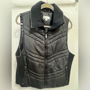 Studio Works Black Puff Vest  Woman’s Front Zipper Pockets Ladies Size 1X